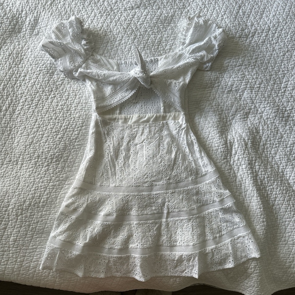 White dress from Gianni bini